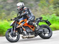 KTM Super Duke R Puzzle image